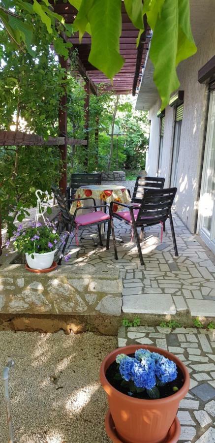 Apartmani Pajalic Krk Town Esterno foto
