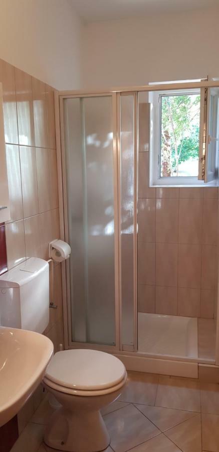 Apartmani Pajalic Krk Town Esterno foto